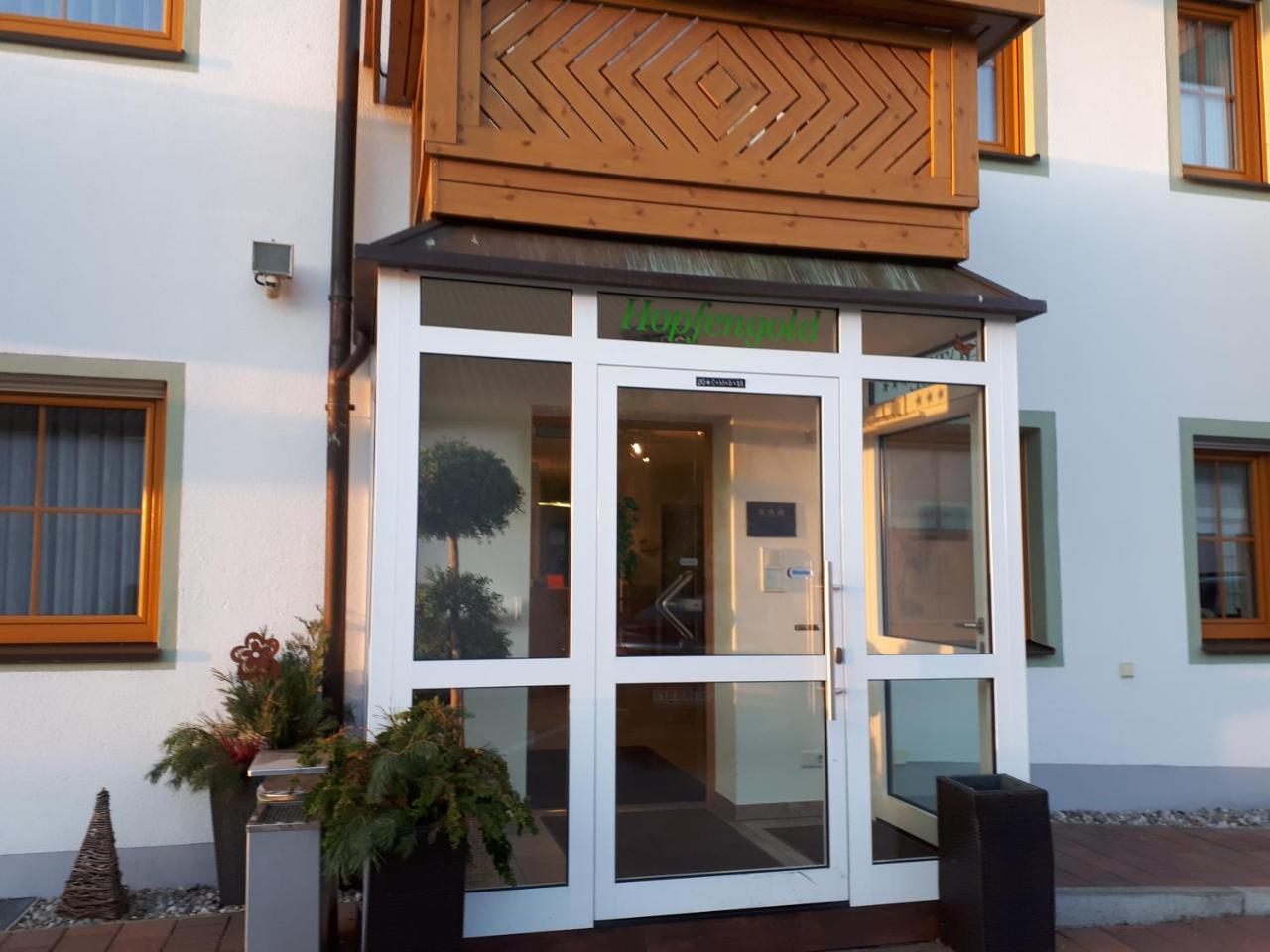 Hotel garni Hopfengold Wolnzach Exteriör bild