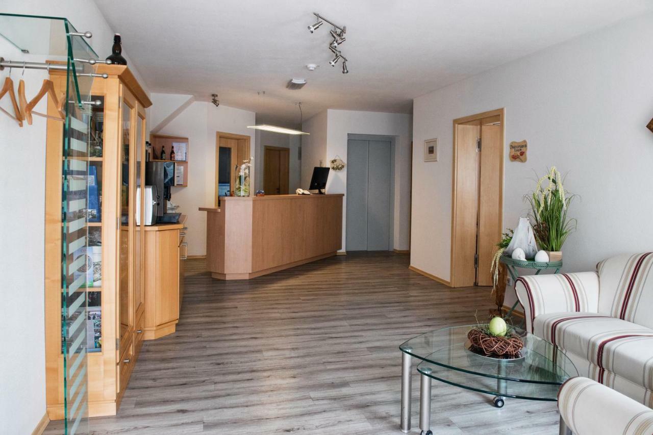 Hotel garni Hopfengold Wolnzach Exteriör bild