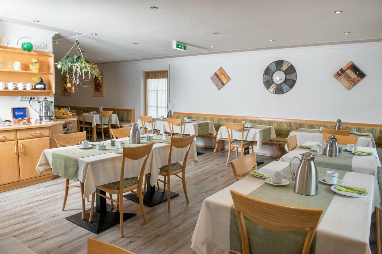 Hotel garni Hopfengold Wolnzach Exteriör bild